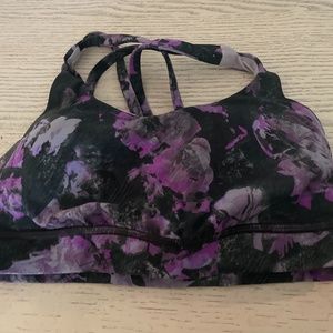 Lululemon sports bra